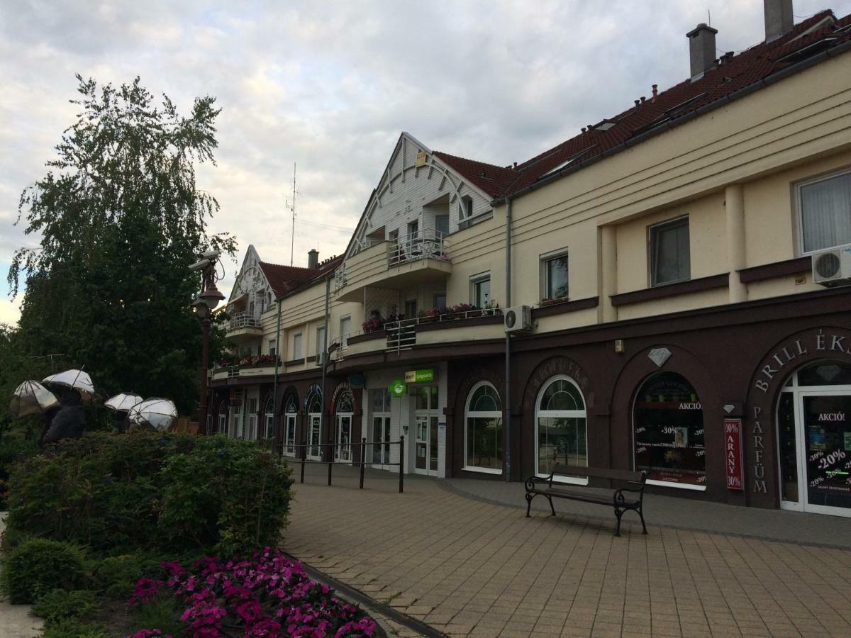 Mary Apartment Siófok Eksteriør billede